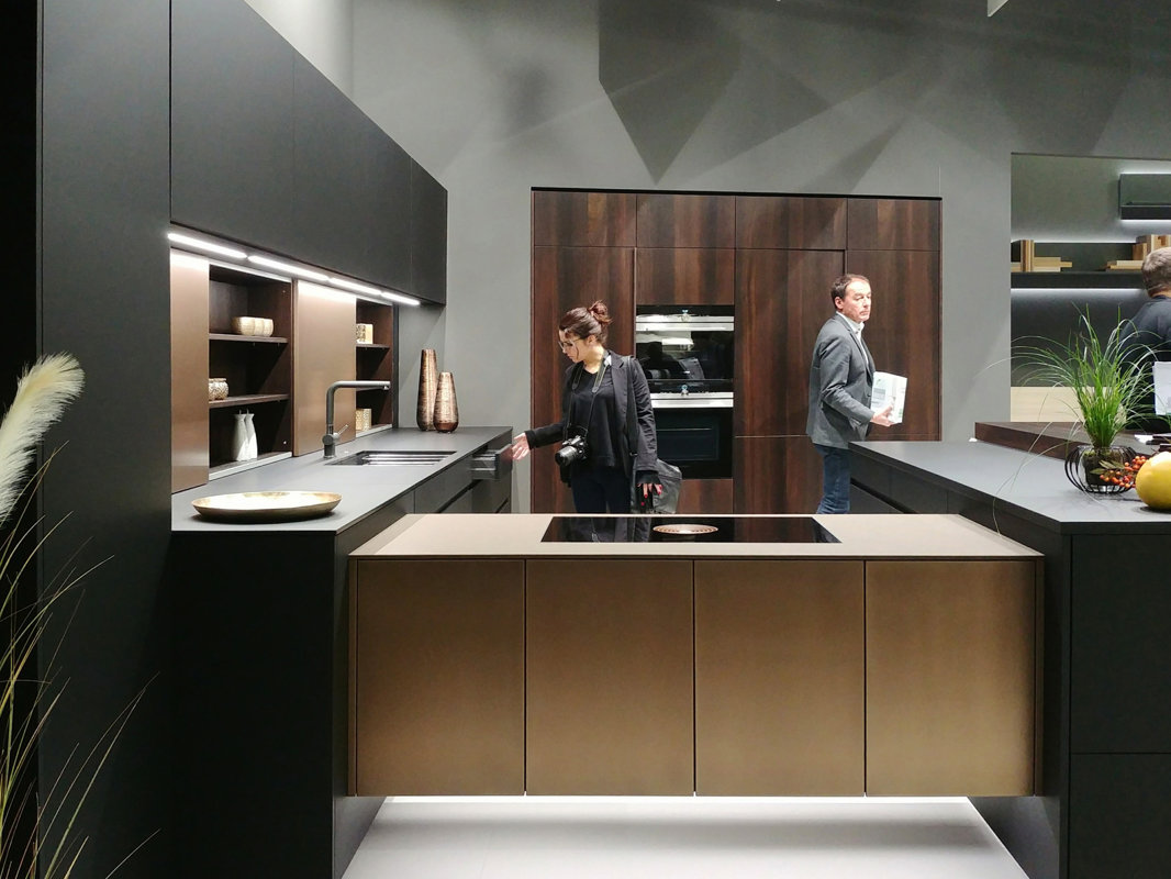 Modernūs virtuvės baldai
